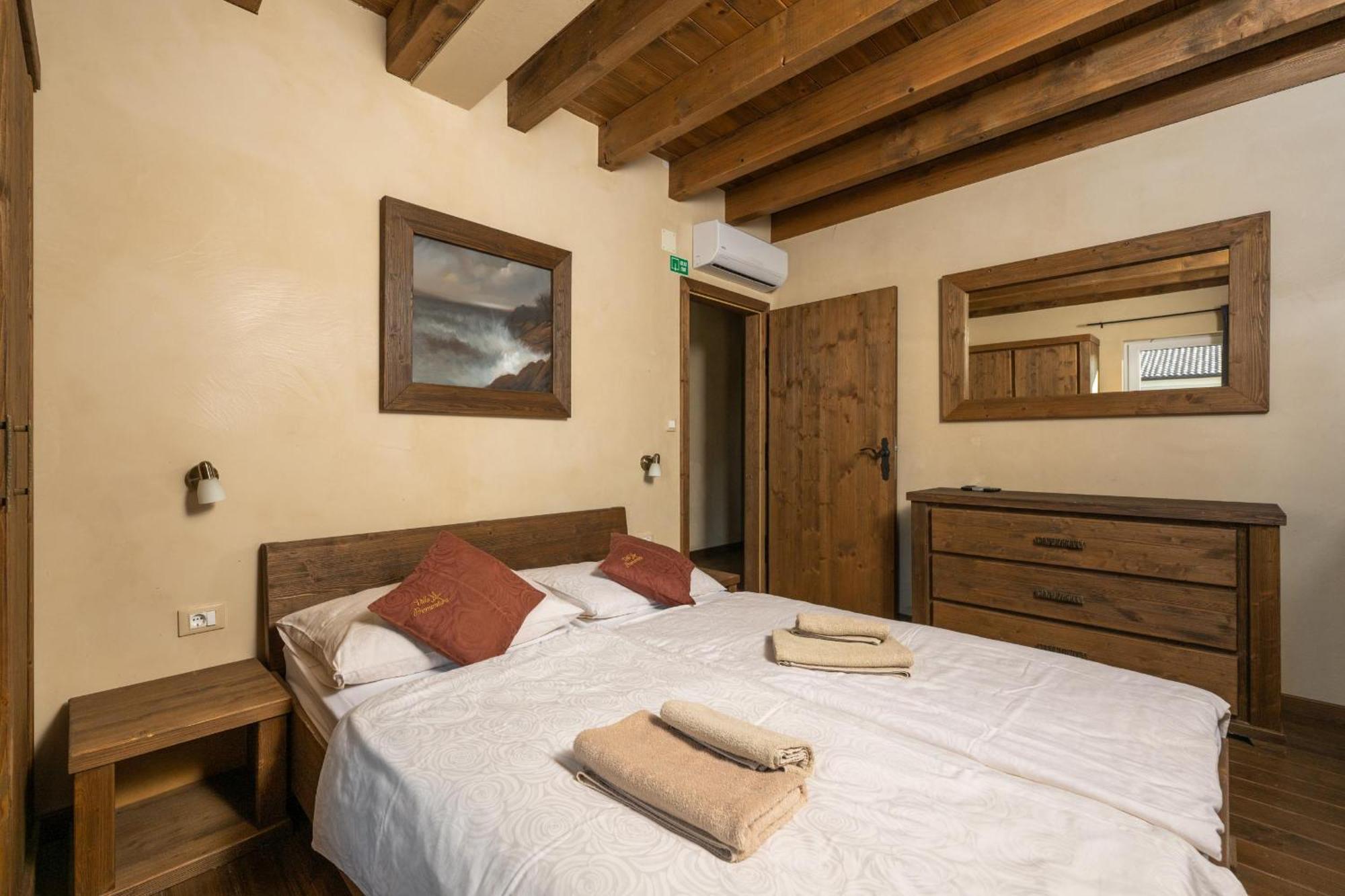 Villa Castagna Near The Sea With Private Pool And Sauna Premantura Zewnętrze zdjęcie