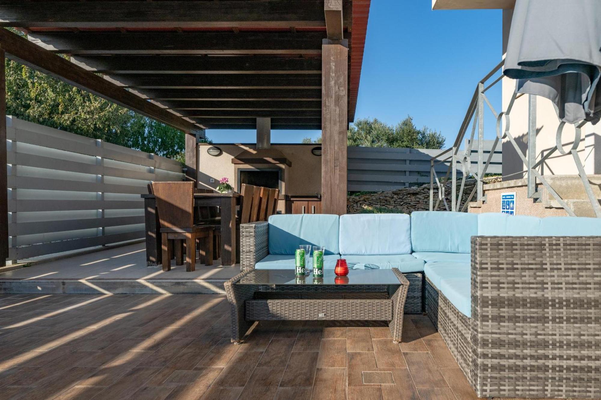 Villa Castagna Near The Sea With Private Pool And Sauna Premantura Zewnętrze zdjęcie