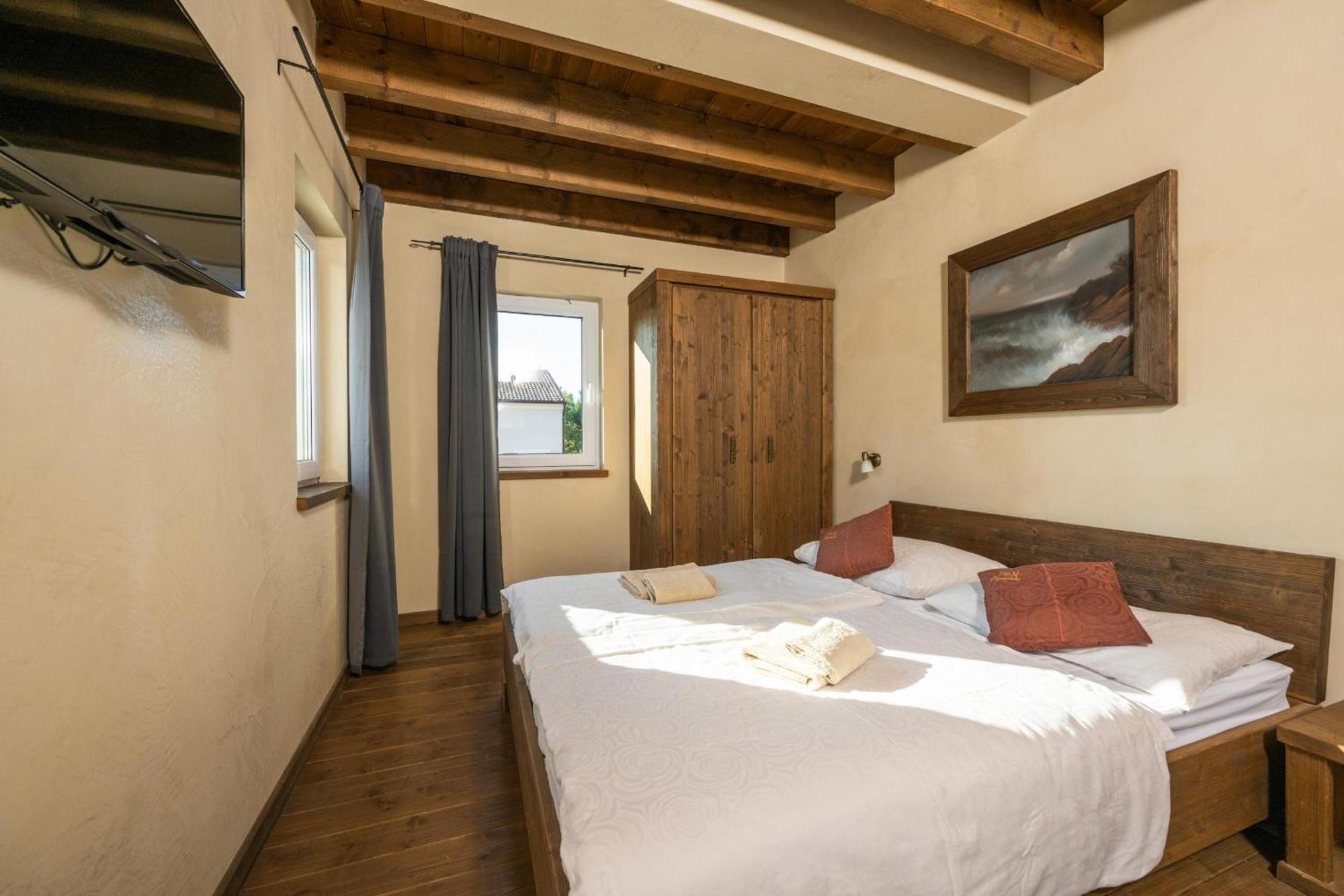 Villa Castagna Near The Sea With Private Pool And Sauna Premantura Zewnętrze zdjęcie
