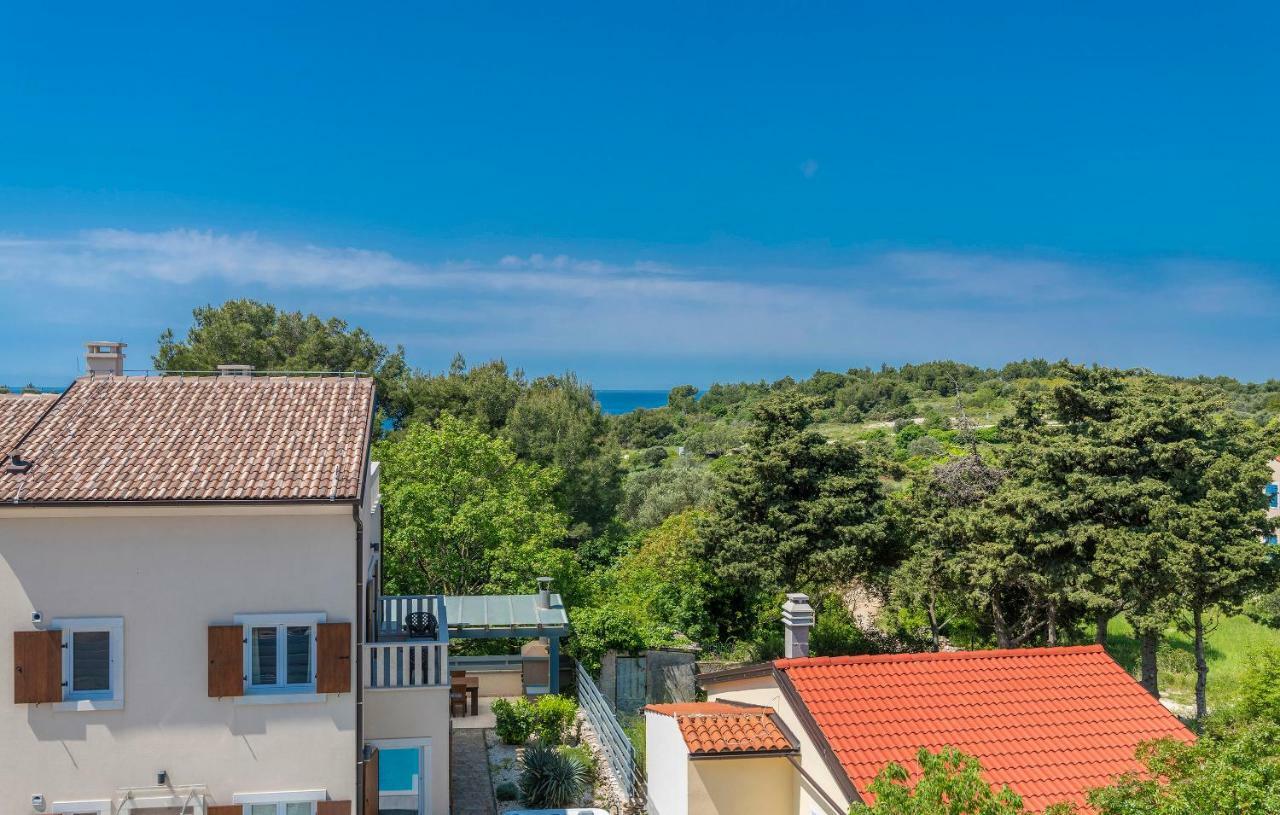 Villa Castagna Near The Sea With Private Pool And Sauna Premantura Zewnętrze zdjęcie
